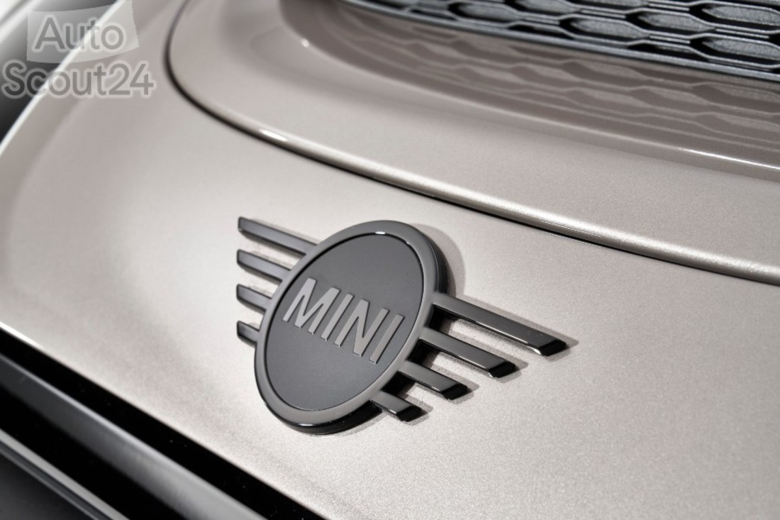 P90411843_highRes_mini-cooper-s-3-door (1).jpg