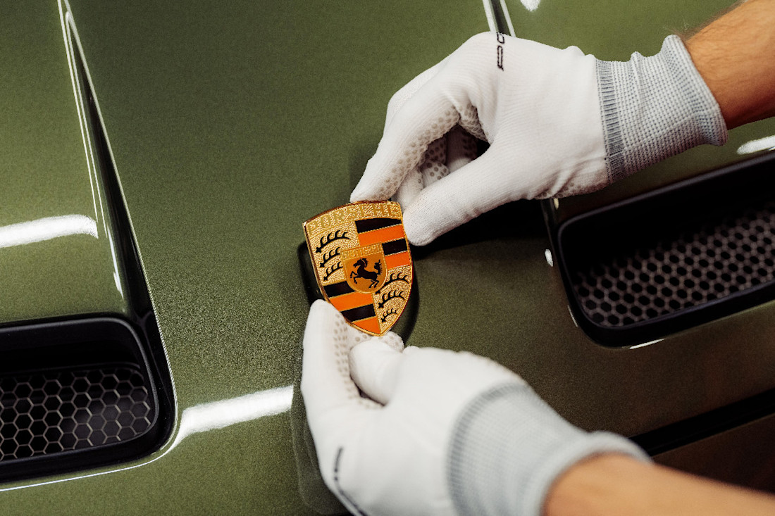 911-GT3-90-F-A-porsche-2025 (10).jpg