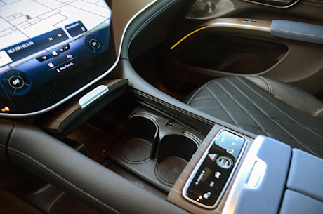 Mercedes-Benz EQS VUS 2023 : essai routier Image