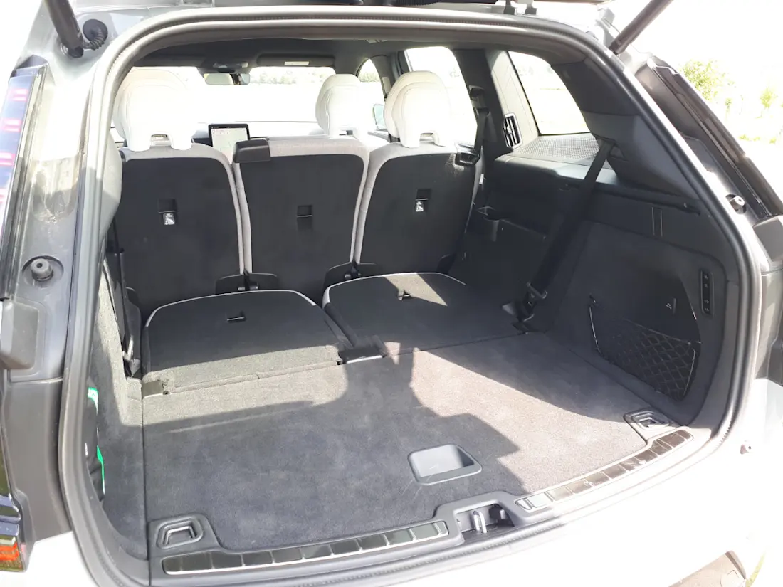 AutoRAI Volvo EX90 Twin Motor Performance Ultra 52