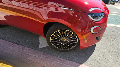 Editorial 2024 fiat 500e fd 240409 16 kl