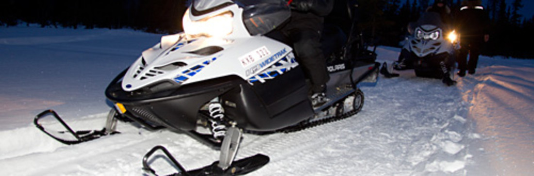 Grenzbereich: Mit dem Schneemobil durch Lappland – Easy Rider auf Schnee