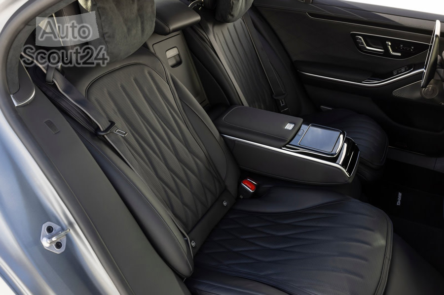 Mercedes-Benz-S63_AMG_E_Performance-2023-1600-4c.jpg