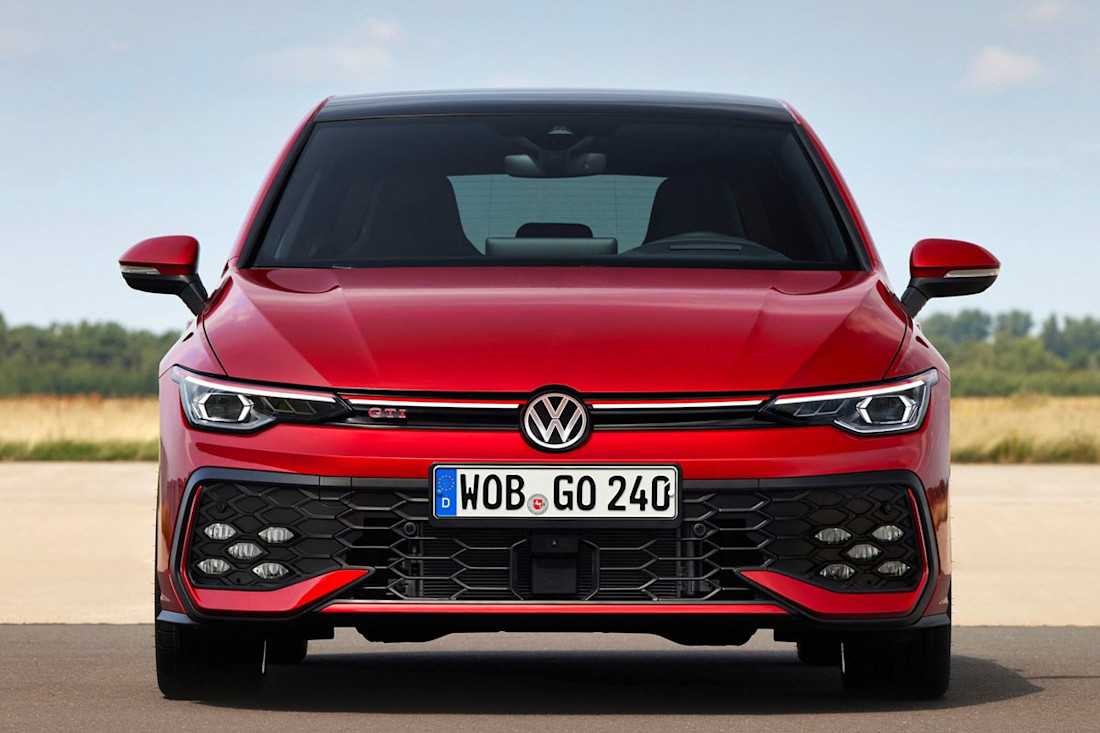 Volkswagen-Golf_GTI-2024-1600-08.jpg