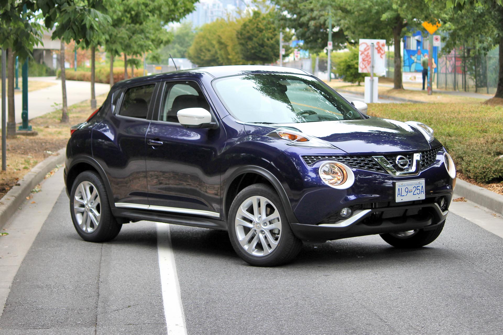 2015-nissan-juke-sl-awd-dh-01. 