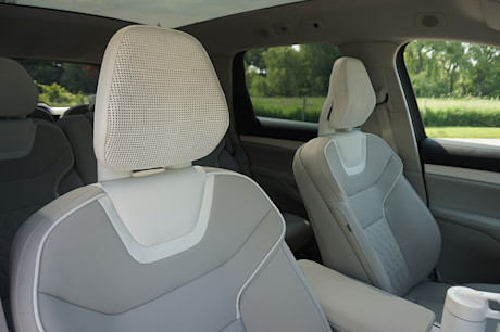 2025 Volvo EX90 Review + Video Body Image