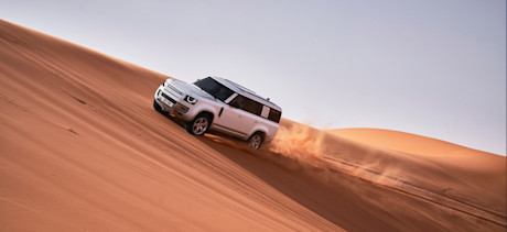 Land Rover Defender 130 (2022) banner