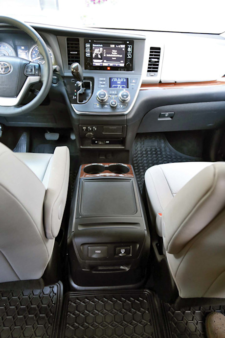 Editorial 2016 toyota sienna 22 ts