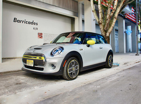 Editorial 2020 mini cooper 3 door se 02 pb