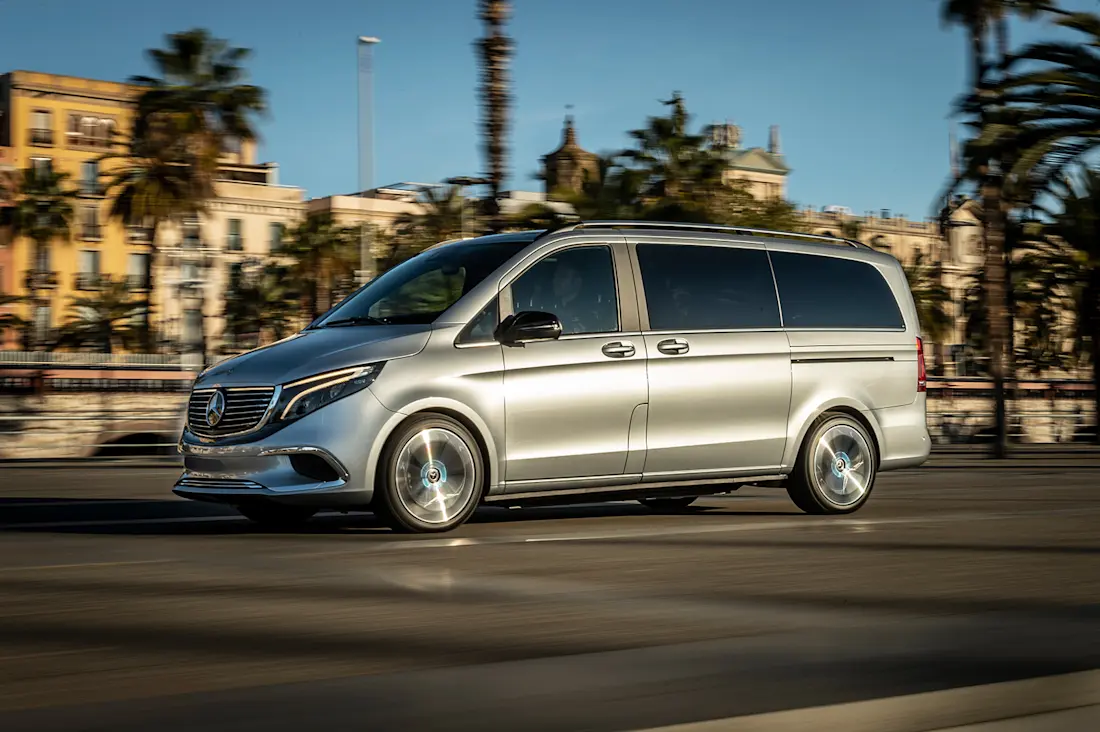 Mercedes-EQV-dynamic-1
