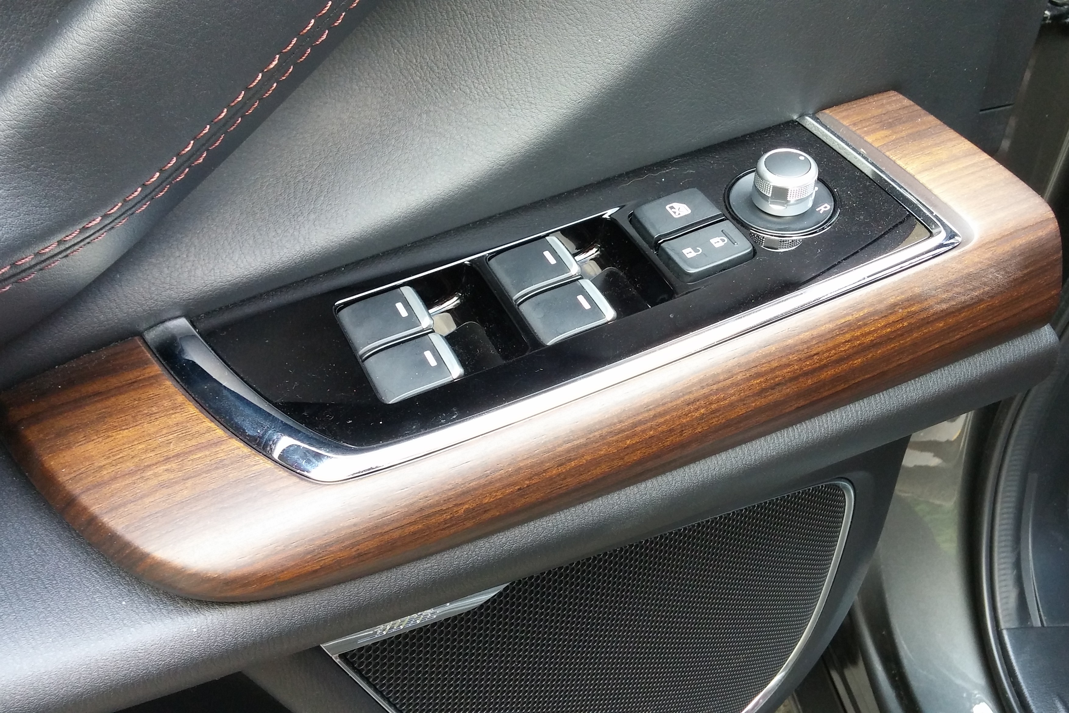 Details like the CX-9's wood trim are photo-worthy