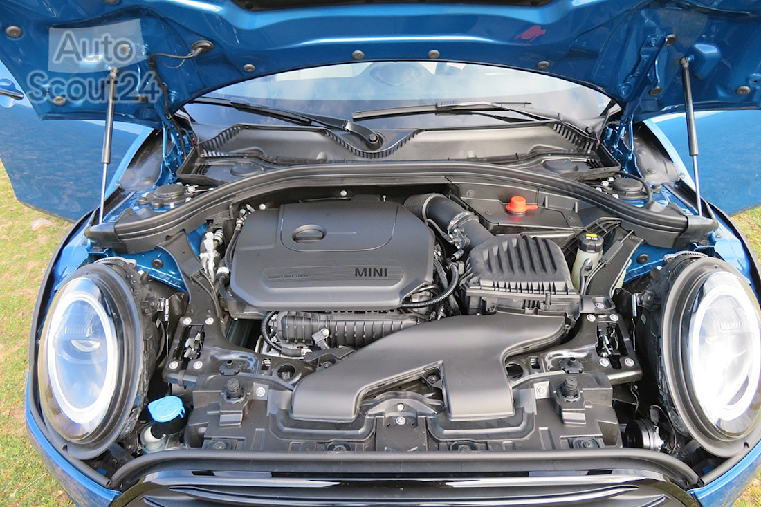 22_mini_clubman_motor.JPG
