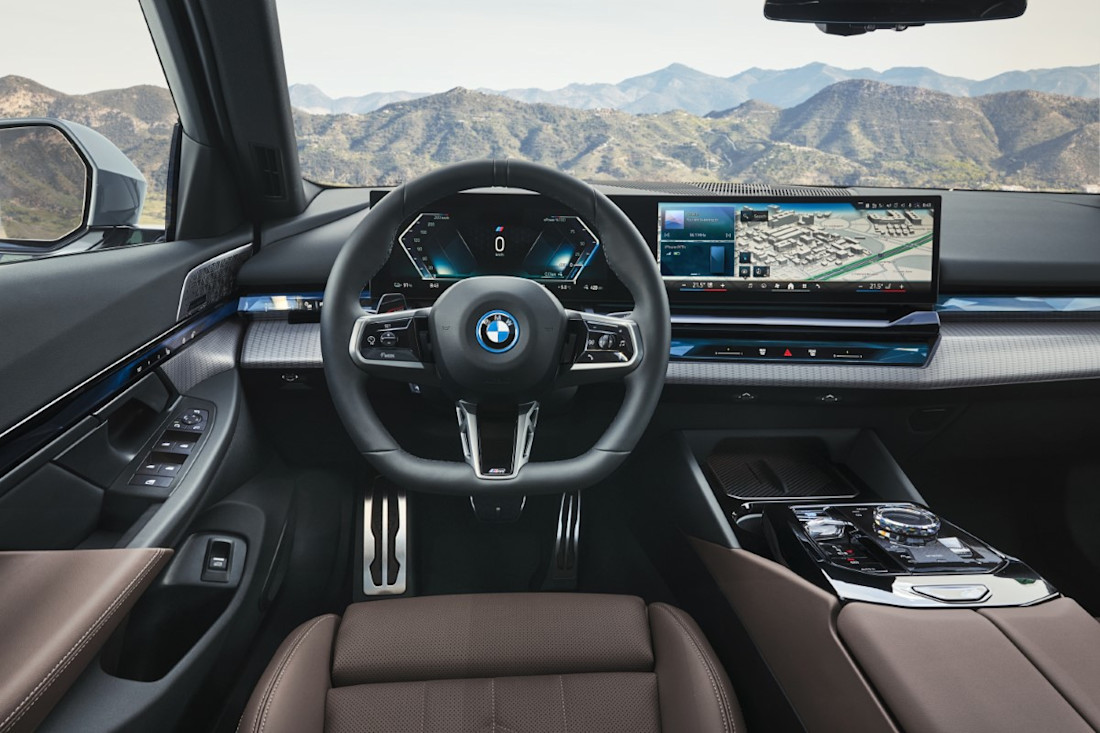 P90505129_highRes_the-new-bmw-i5-edriv