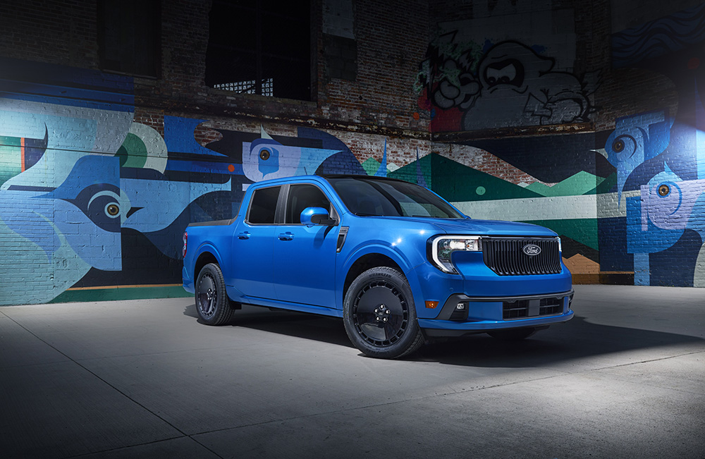 2025 Best Compact/Midsize Truck: Ford Maverick - AutoTrader.ca