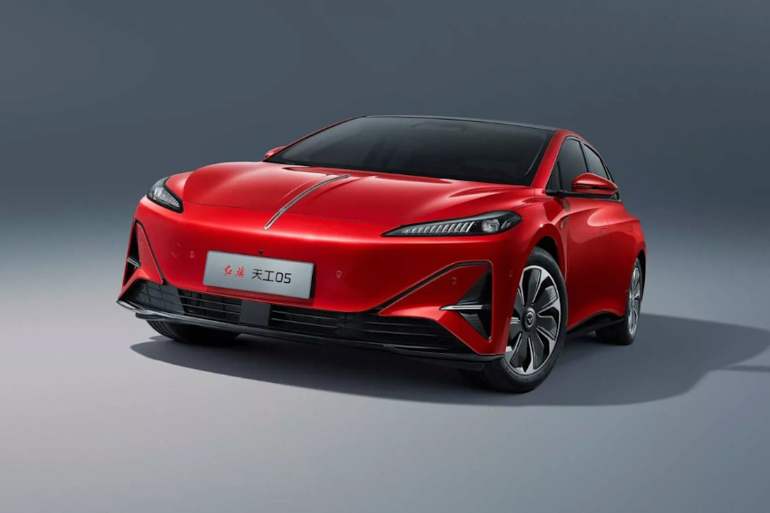 Hongqi-05-22025 (3).jpg