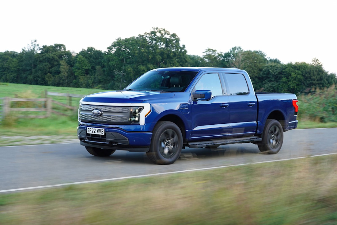 ford-f-150-lightning-2022-2.jpg