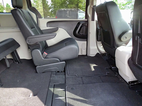 Editorial 2018 dodge grand caravan crew plus 23 jb