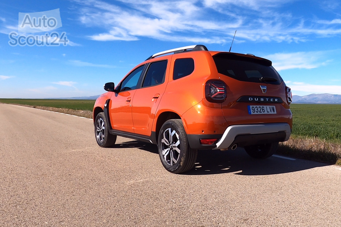 duster_rodando2.jpg