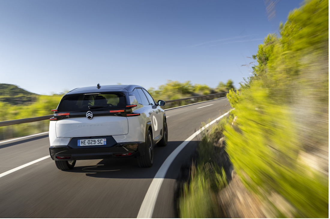 C5-Aircross-PHEV-009.jpg