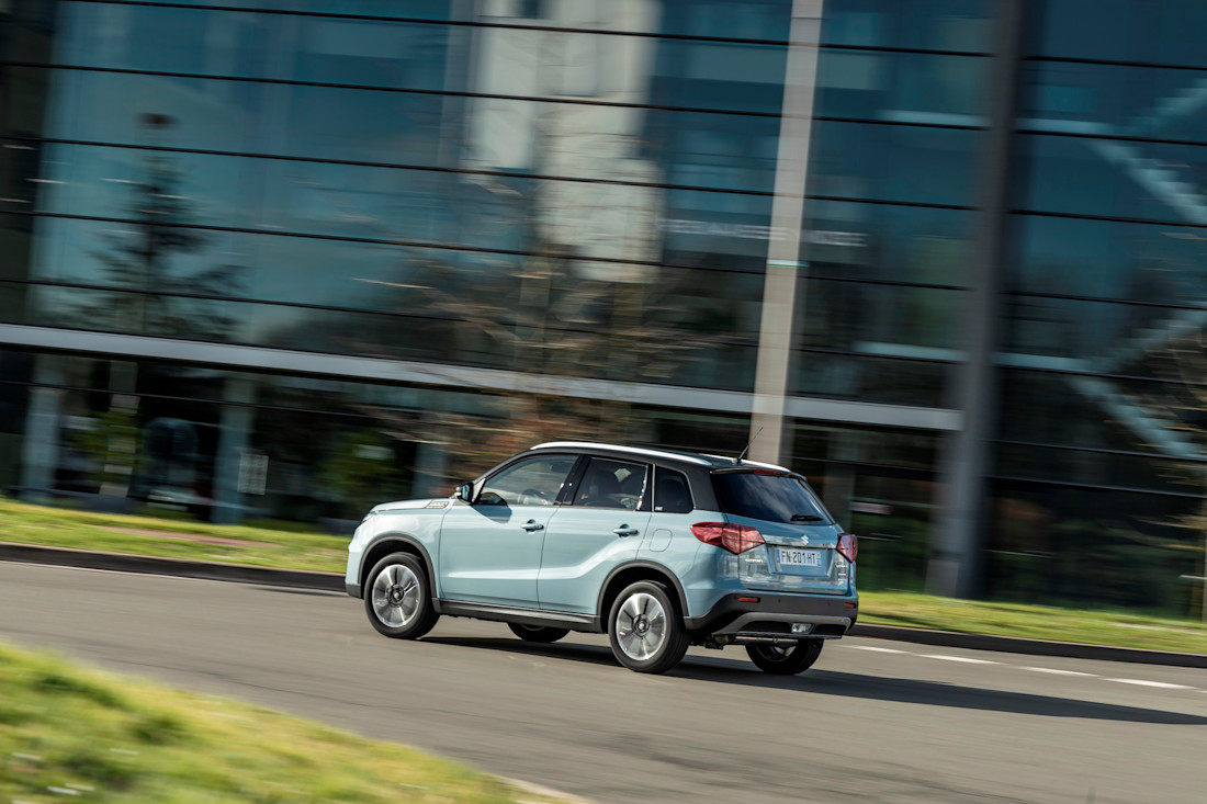 Suzuki_Vitara_1-4_Boosterjet_Hybrid_17.jpg