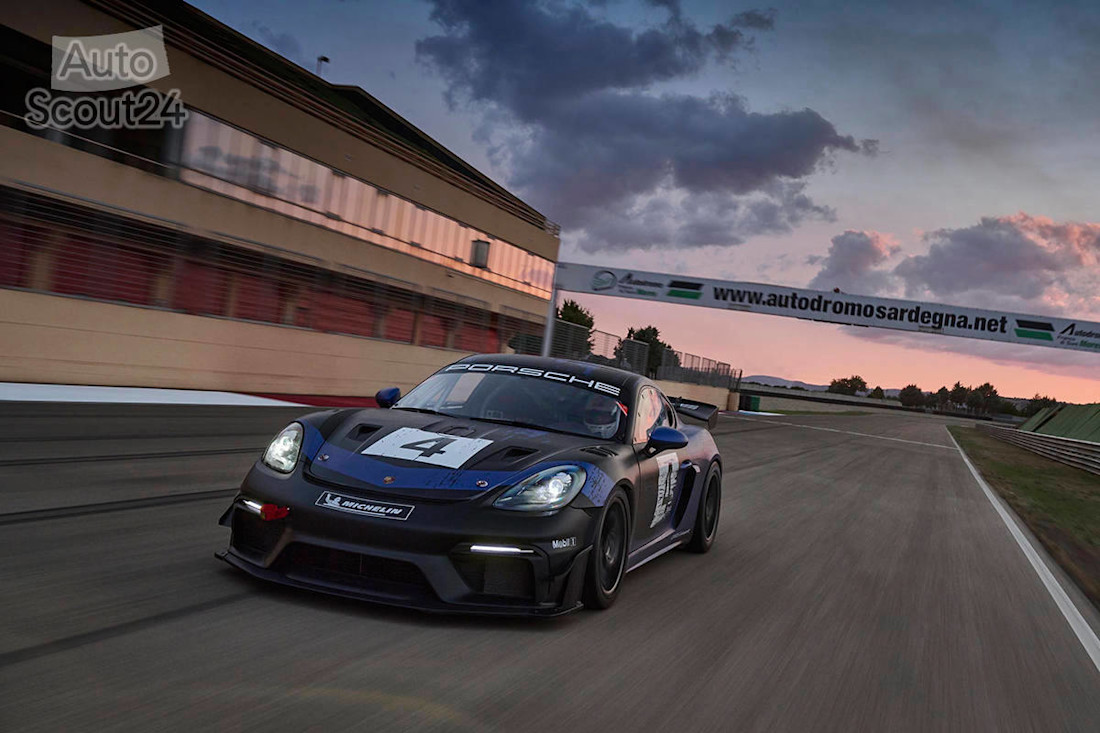 Nuevo Porsche 718 Cayman GT4 RS Clubsport (10).jpg