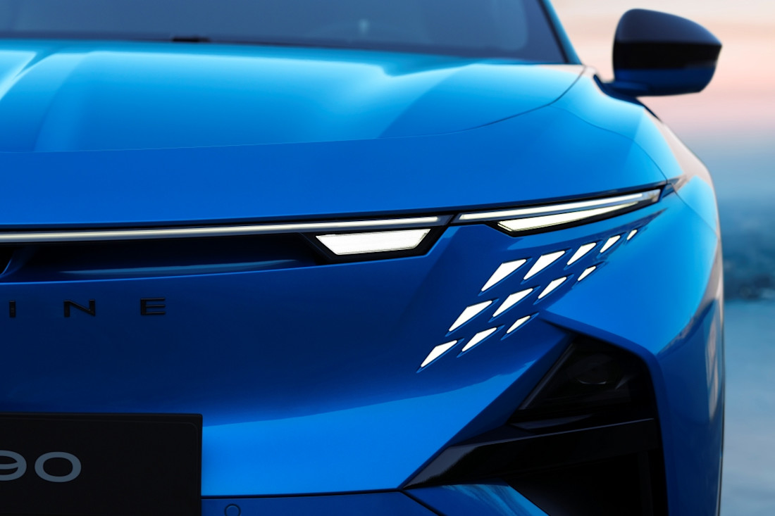 alpine-a390-2025 (12).jpg