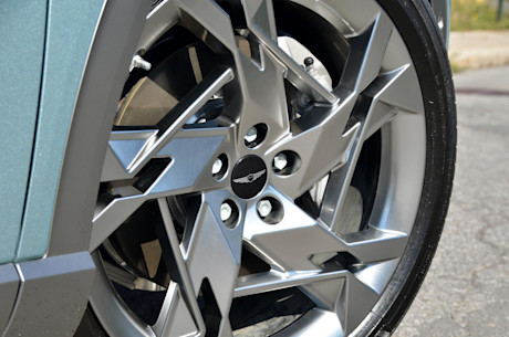 Genesis GV60 Performance 2023 : essai routier Image