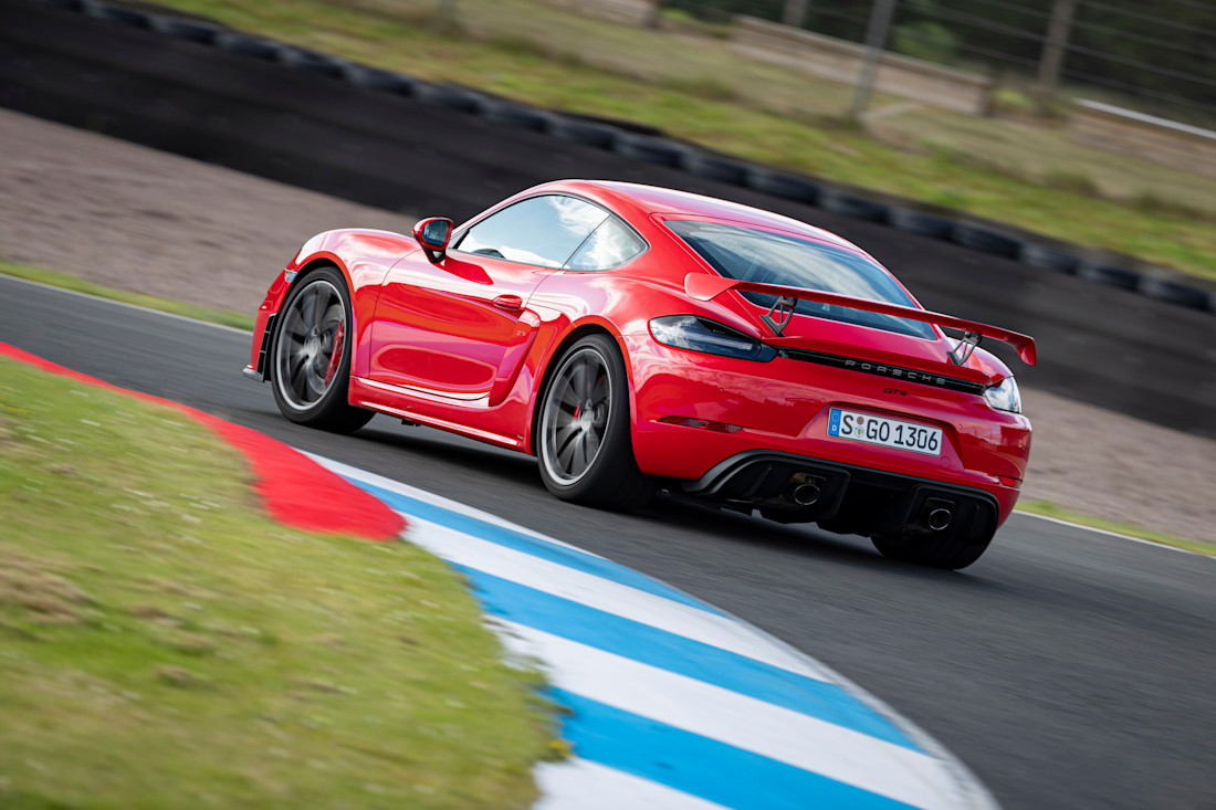 AS24 -Porsche Cayman GT4 (9).jpg