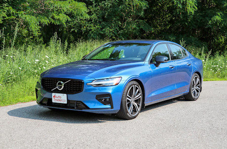 Editorial 2021 volvo v60 t5 awd r design 02 jm