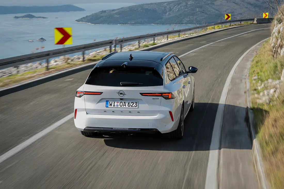 Opel Astra SP MHEV Wei 00029