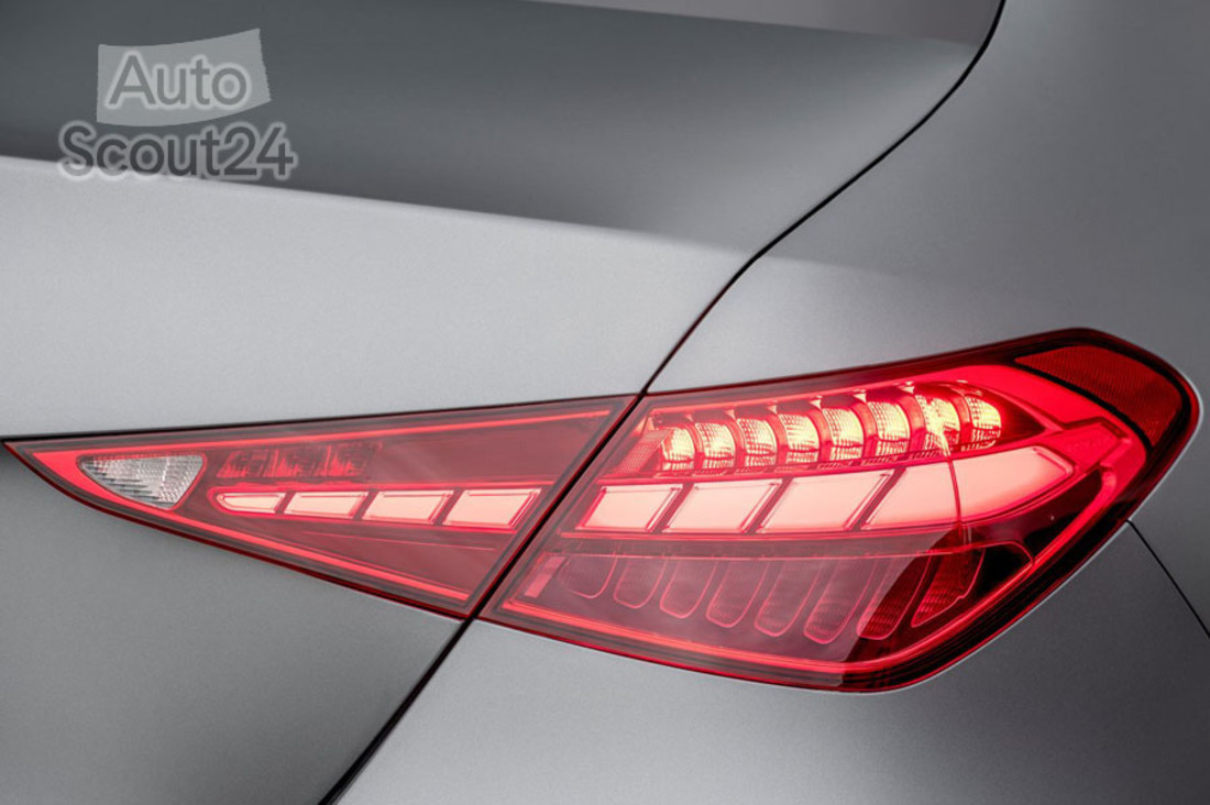 Mercedes-Benz-C-Class-2022-1280-37.jpg