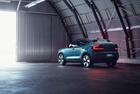 Volvo-C40-SUV-2022-Hero