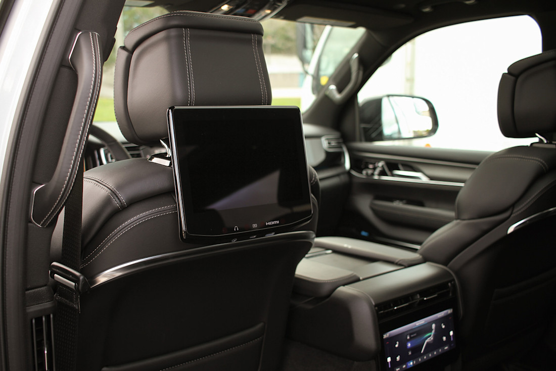 2026 Jeep Grand Wagoneer - TD - CT - 260715 - 29.jpg