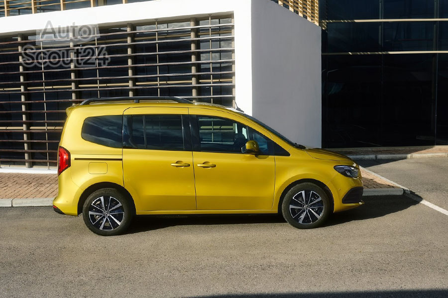 Mercedes-Benz-T-Class-2023-1600-0c.jpg