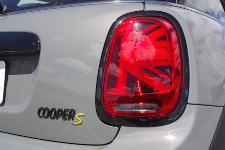 Editorial 2022 mini cooper se premierplus 15 cc