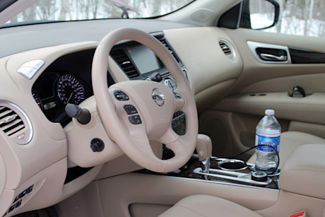 Editorial 2013 nissan pathfinder 04 jp