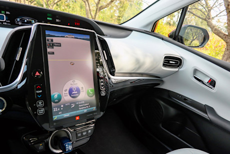 Editorial 2022 toyota prius prime upgrade 33 jm