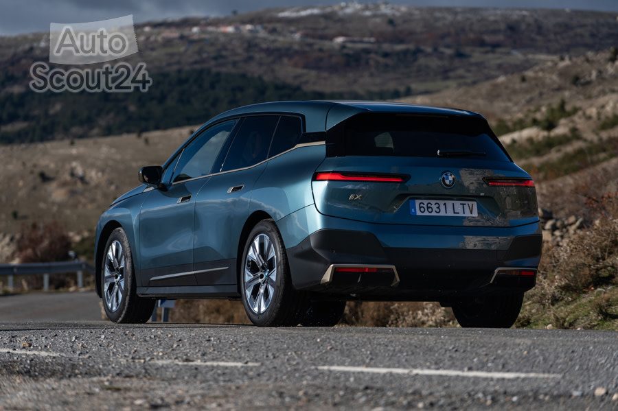 BMW IX_076.JPG