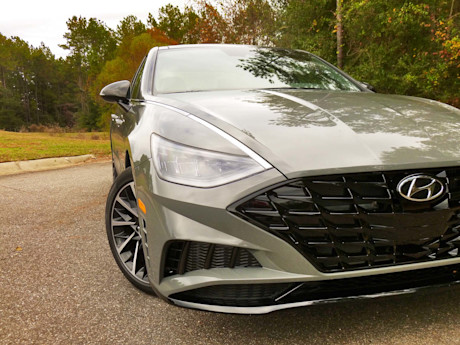 Hyundai Sonata 2020 : essai routier Body Image