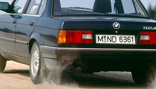 BMW 324
