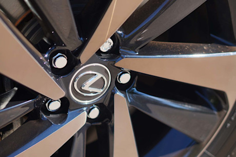 Editorial 2020 lexus nx 300 black line 09 jl