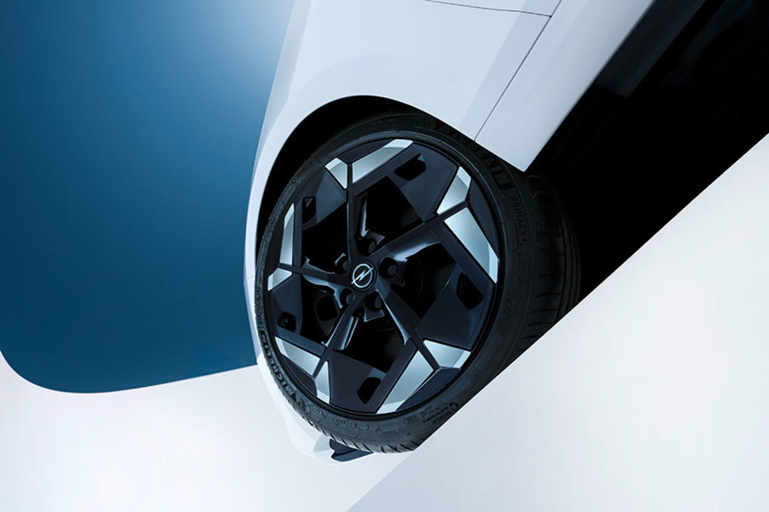 Opel-Astra-GSe-phev-225-autocasion (8).jpg