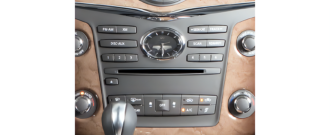 Infiniti QX56 2011 10