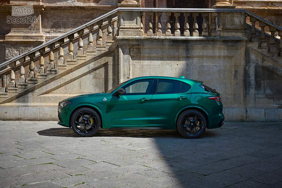 Alfa Romeo-Giulia-Stelvio-Q-100°anniversary-2023 (14).jpg