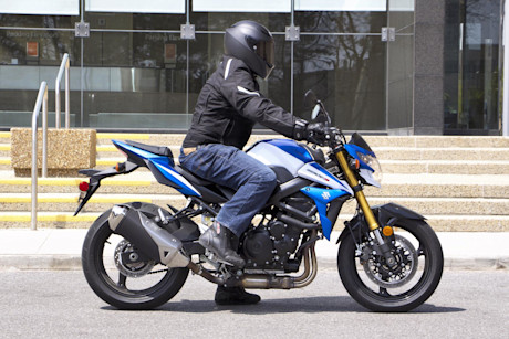 Editorial 26 jy 2015 suzuki gsx s750za