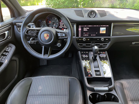 Editorial 2023 porsche macan t td 230728 14 pb