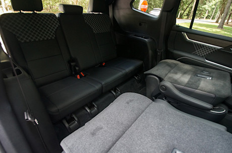 Editorial 2024 gmc acadia fd jv 240613 19