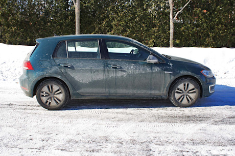 Essai hivernal : Volkswagen e-Golf 2017 Body Image