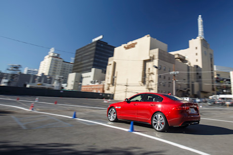 Editorial 2017 jaguar xe 11