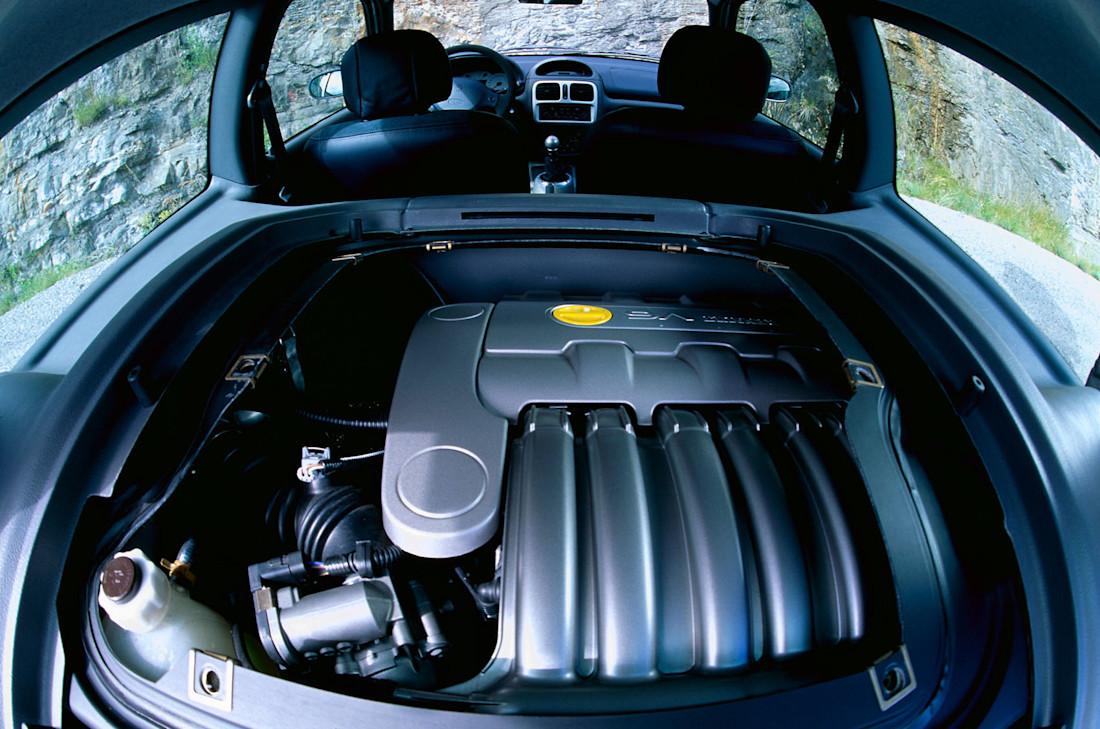 Renault-Clio-V6-(29).jpg